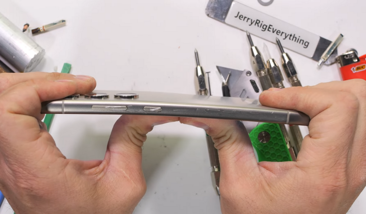 Samsung Galaxy S24 Ultra durability test